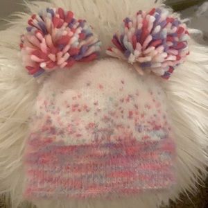 Pom Pom beanie hat